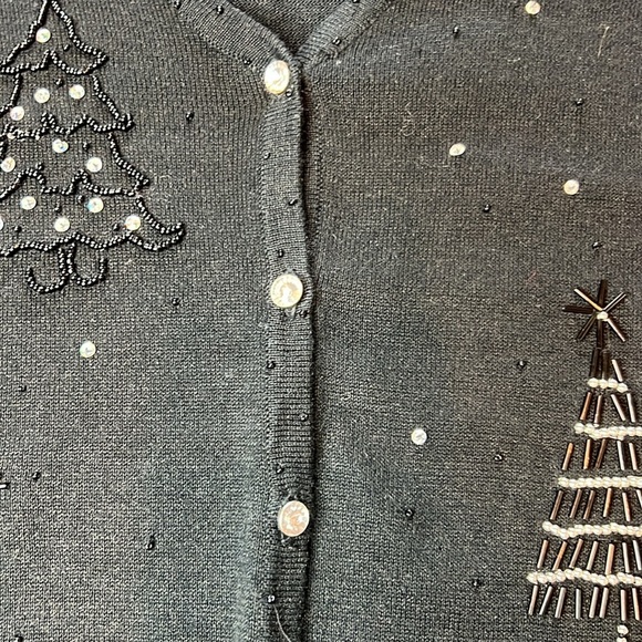 Studio Joy Black Jeweled Christmas Tree Sleeveless Button Up Vest Size Medium - Picture 4 of 8